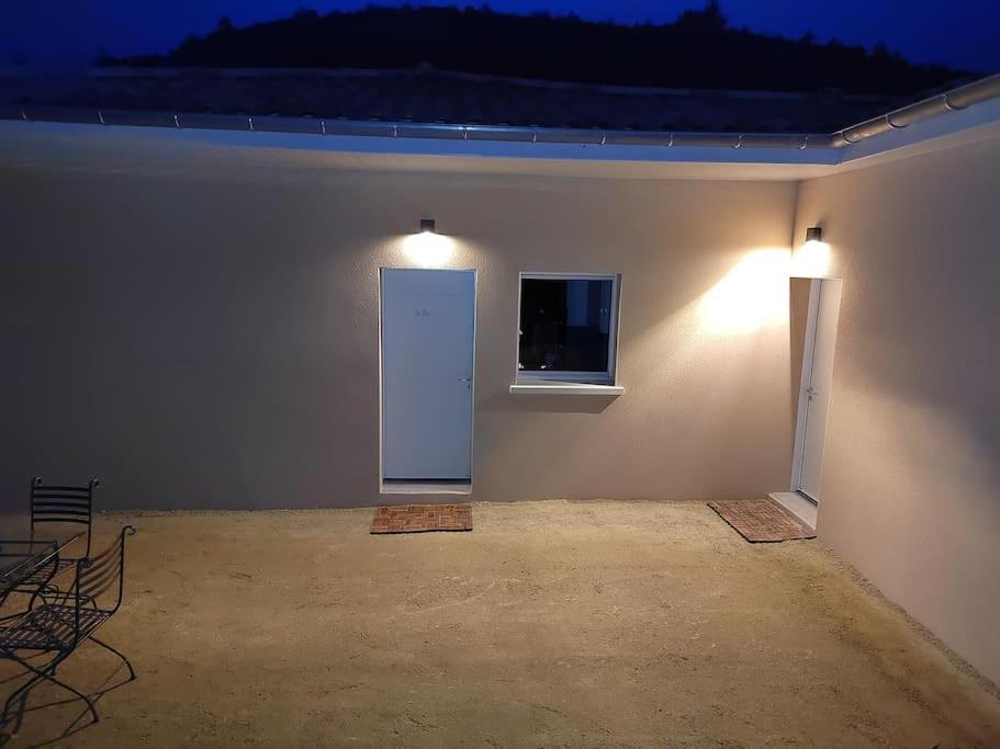 Gite Le Chaudron 1 A 7Pers Avec Piscine Villa Montclar-sur-Gervanne Exteriör bild